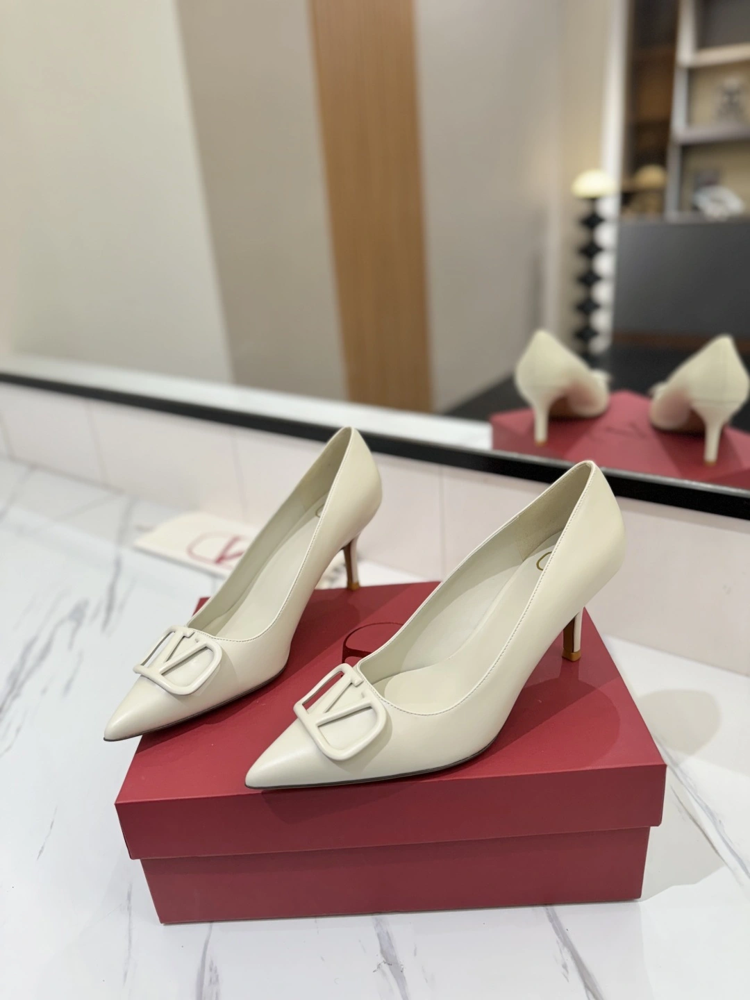 COCO-- V1859ti9o 1W2S0EN0MZFI16 Heel height：7.5CM goatskin Calfskin item:E-X138C3025